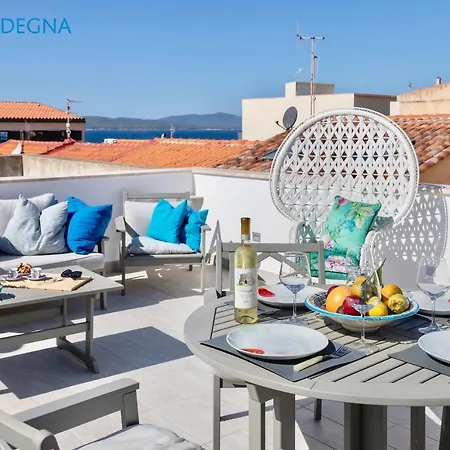 Clicksardinia Historic Centre Cosy Penthouse With Sea View Terrace Daire Alghero