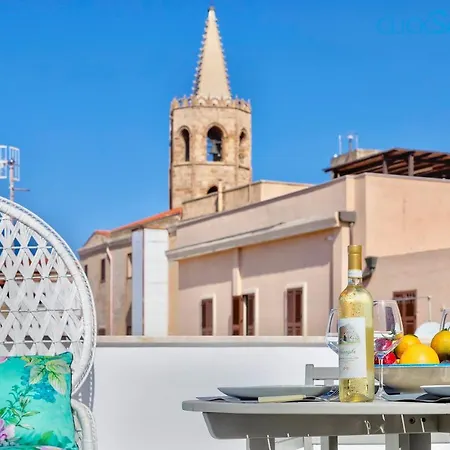 Daire Clicksardinia Historic Centre Cosy Penthouse With Sea View Terrace *