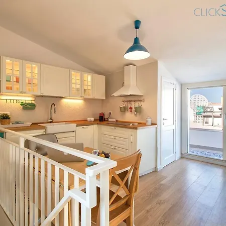 Daire Clicksardinia Historic Centre Cosy Penthouse With Sea View Terrace *