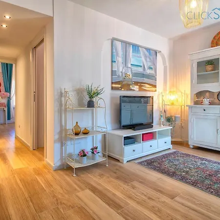 Clicksardinia Historic Centre Cosy Penthouse With Sea View Terrace Alghero