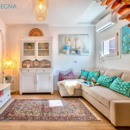 Clicksardinia Historic Centre Cosy Penthouse With Sea View Terrace Daire Alghero