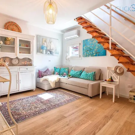 Daire Clicksardinia Historic Centre Cosy Penthouse With Sea View Terrace Alghero