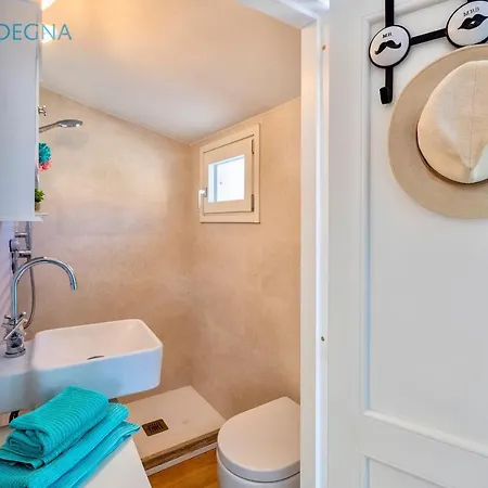 Clicksardinia Historic Centre Cosy Penthouse With Sea View Terrace Daire *