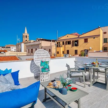 Daire Clicksardinia Historic Centre Cosy Penthouse With Sea View Terrace Alghero