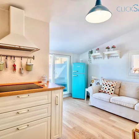 Daire Clicksardinia Historic Centre Cosy Penthouse With Sea View Terrace Alghero