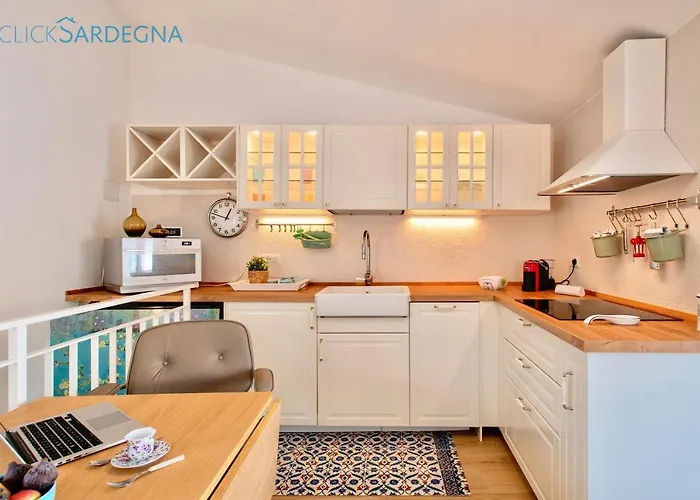 Clicksardinia Historic Centre Cosy Penthouse With Sea View Terrace Alghero